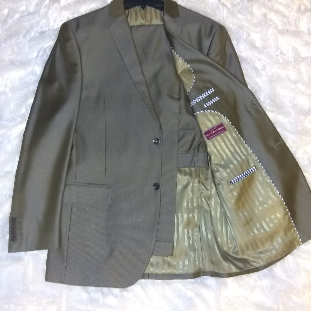 MENS SUIT